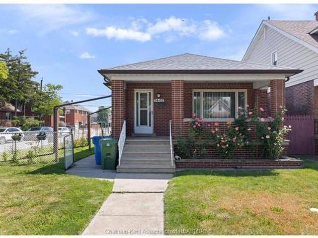 House for sale in Walkerville, Windsor