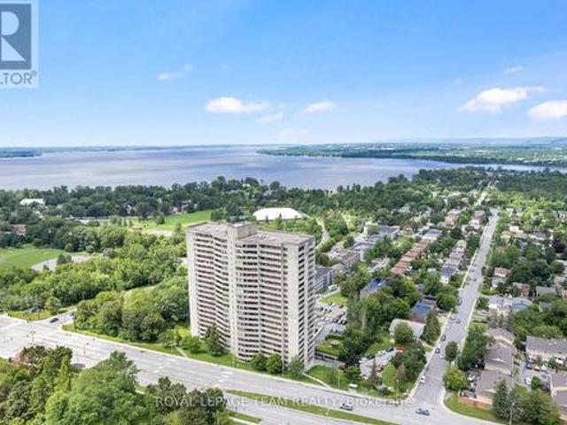 Condo for sale in Bay, Ottawa