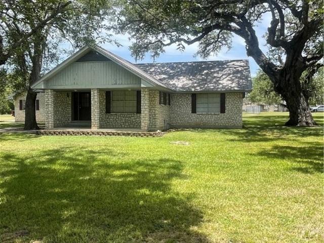 House for sale in Cuero