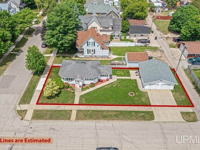 House for sale in Escanaba, Michigan