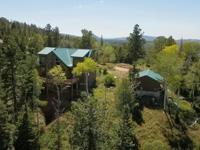 House for sale in Brian Head, Utah