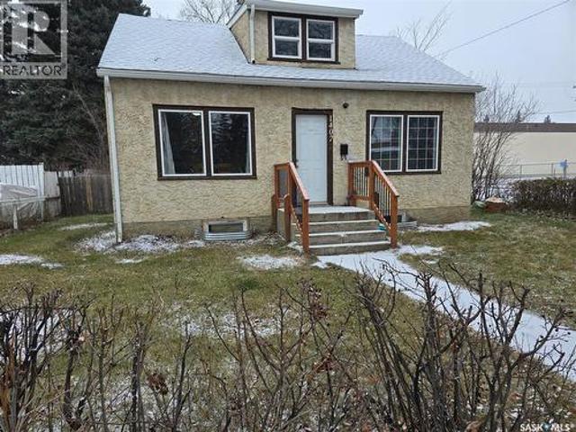 House for sale in North Battleford, Saskatchewan