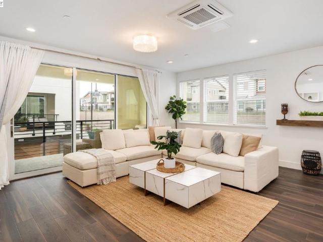 Condo for sale in San Ramon, California