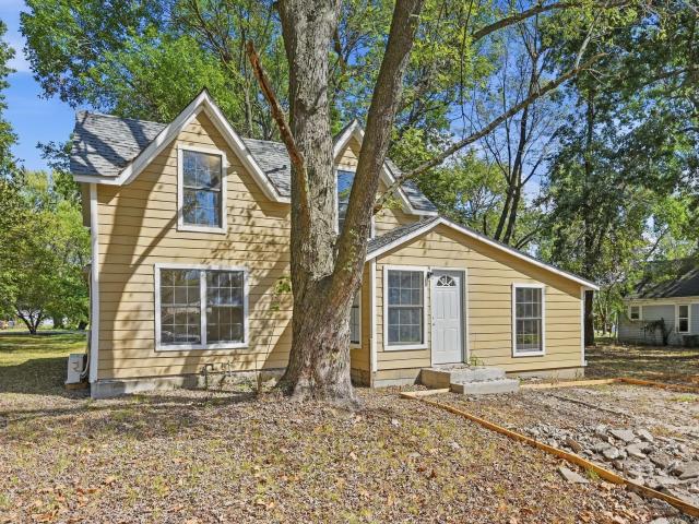 House for sale in Lamar, Barton County