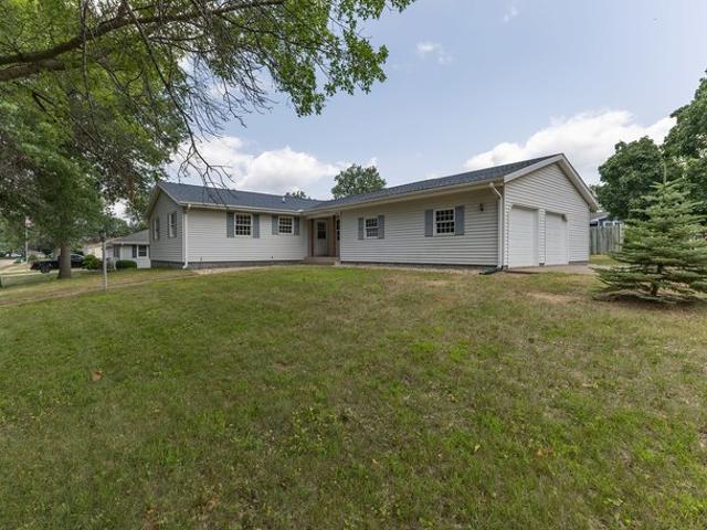 House for sale in Camanche, Iowa