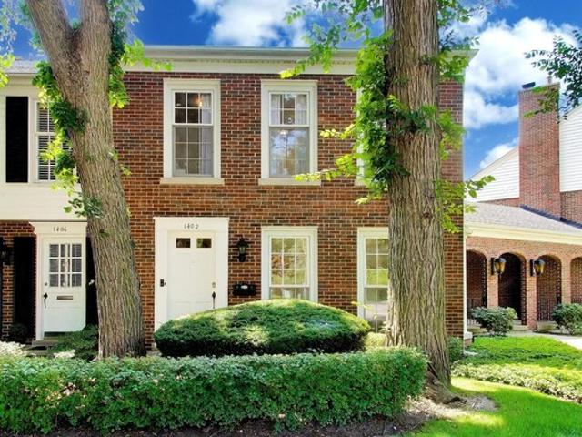 Townhouse for sale in Northbrook, Illinois