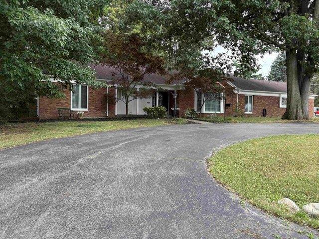 House for sale in Flint, Genesee County