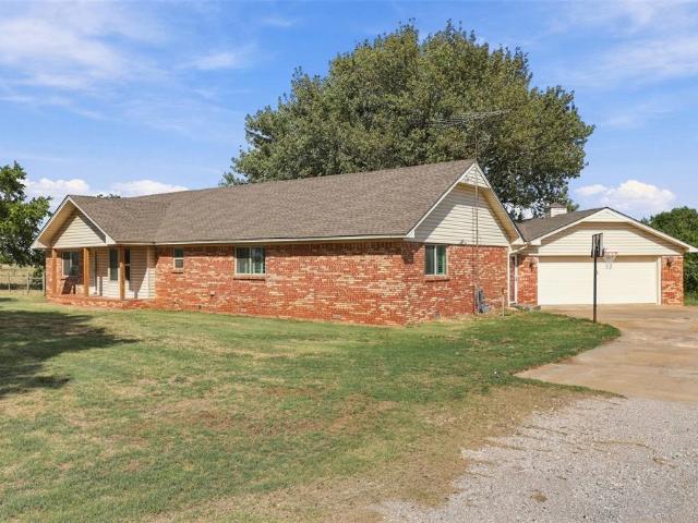 House for sale in Lindsay, Garvin County