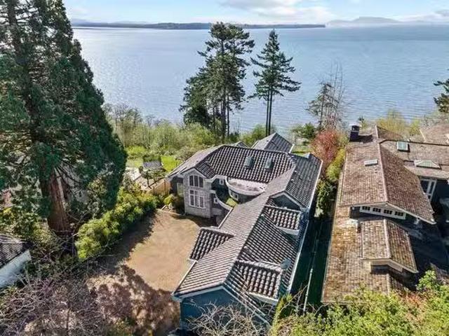 House for sale in White Rock, British Columbia