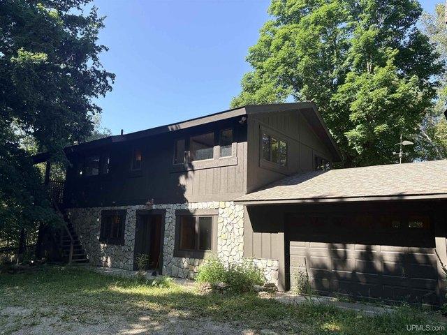 House for sale in Garden, Michigan