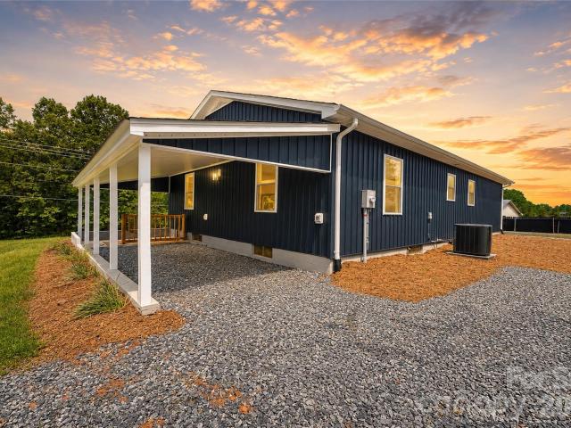 House for sale in Granite Falls, North Carolina