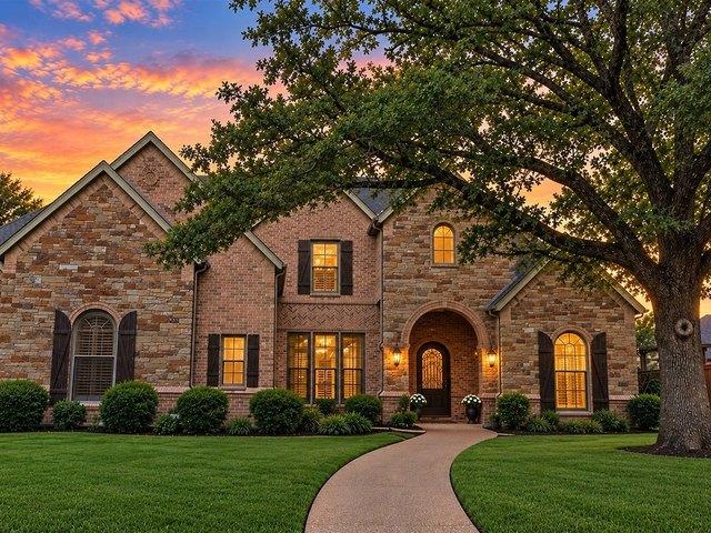 House for sale in Arbors Crossing, Mansfield