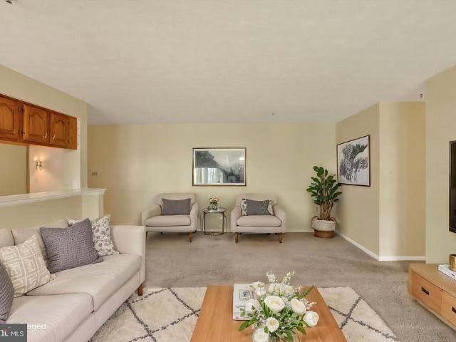 Condo for sale in Village of Church Creek, Riverside