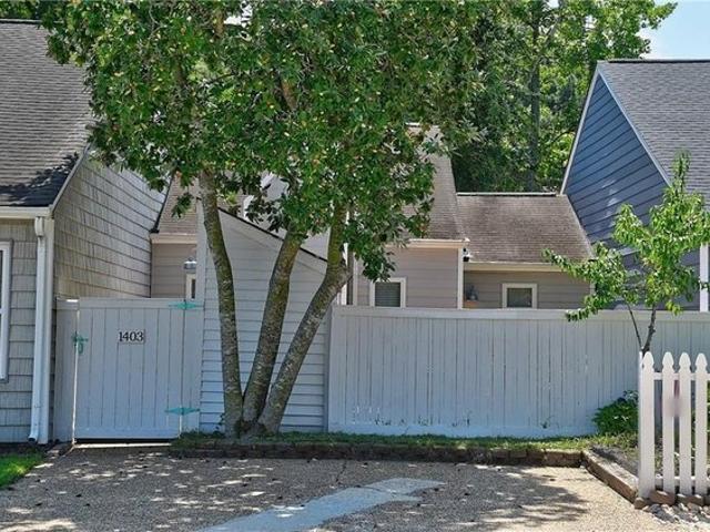 Townhouse for sale in Virginia