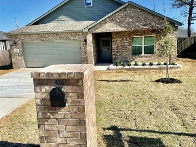 House for sale in Bowie, Texas
