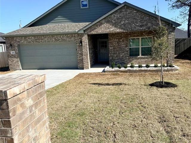 House for sale in Bowie, Texas