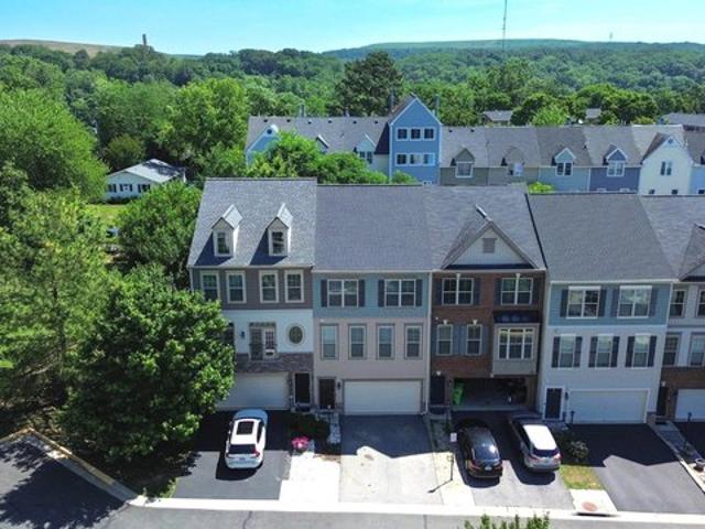 Townhouse for sale in Virginia