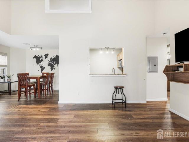 Condo for sale in Sayreville, New Jersey