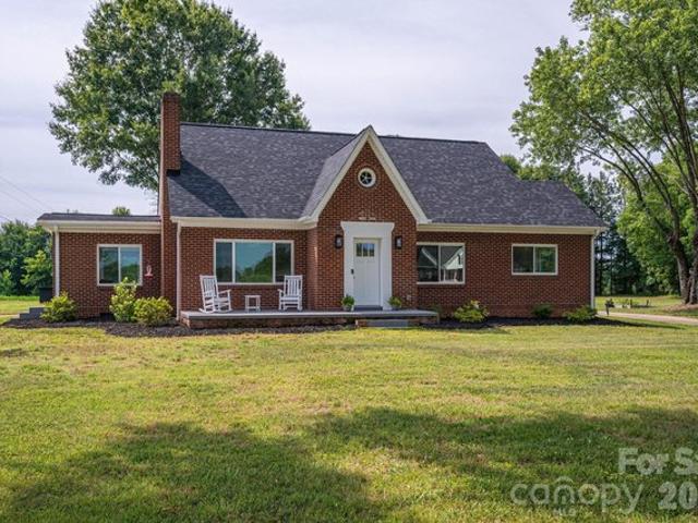 House for sale in Cherryville, North Carolina