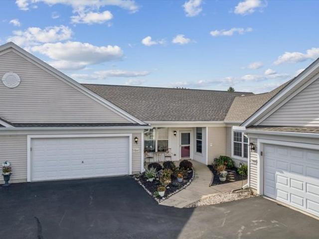 Townhouse for sale in Huntley, McHenry County