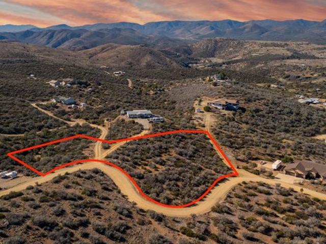 Land for sale in Dewey, Arizona