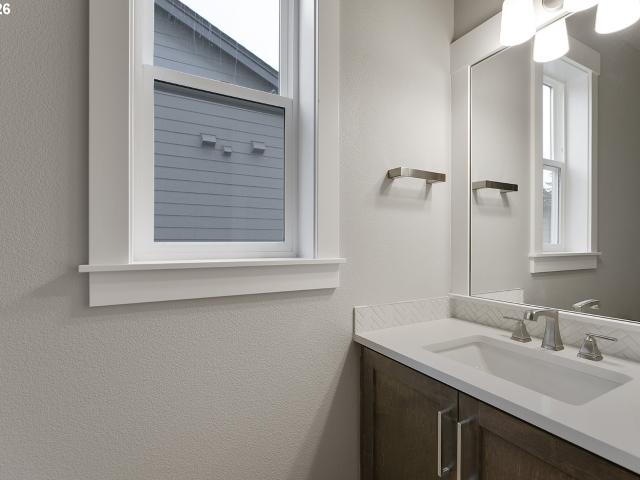 House for sale in Oak Grove, Milwaukie