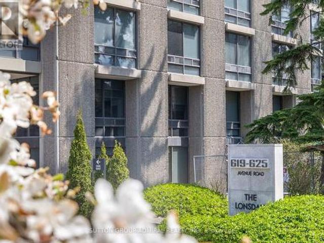 Condo for sale in Toronto—St. Paul's, Toronto