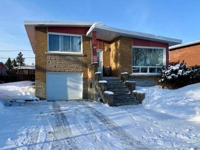 House for sale in Chomedey, Quebec