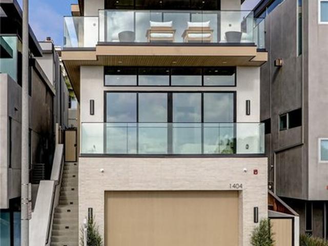 House for sale in Manhattan Beach, Los Angeles County