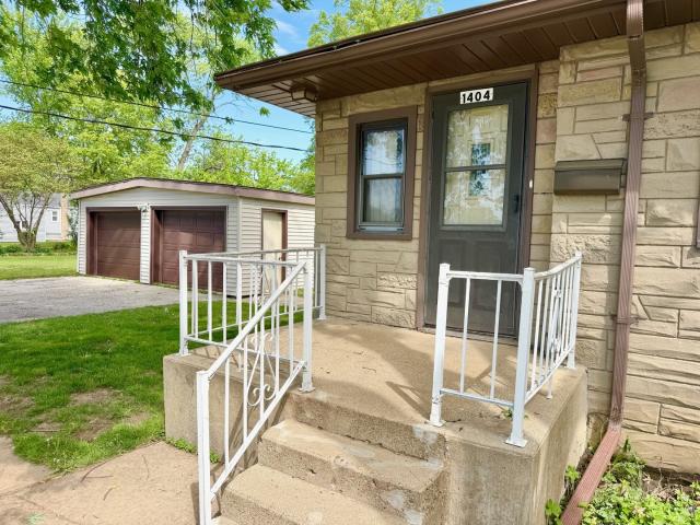 House for sale in Peru, Illinois