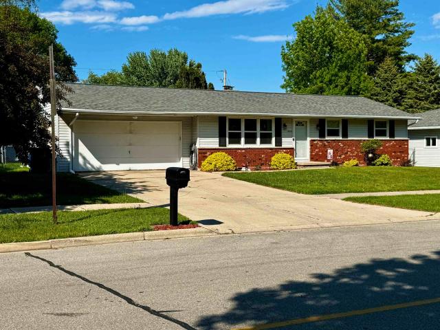 House for sale in Ashwaubenon, Wisconsin