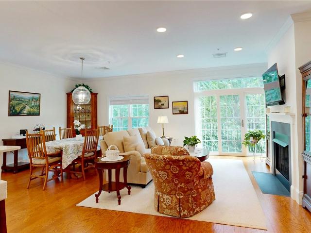 Condo for sale in East Greenwich, Rhode Island