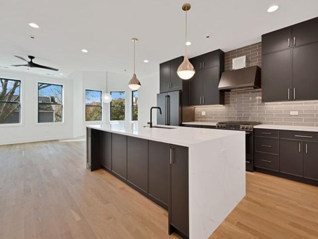 Condo for sale in Chicago Park, Illinois