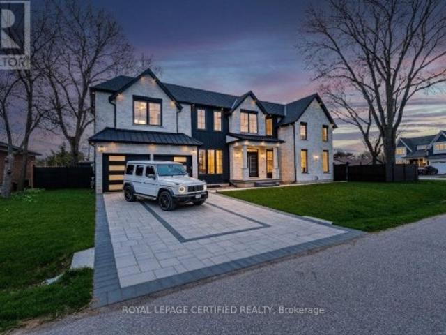 House for sale in Oakville, Ontario