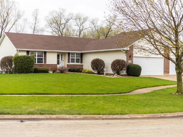 House for sale in Mchenry, Illinois