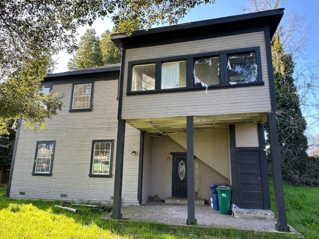 House for sale in Walnut Grove, California