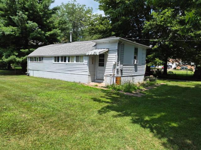 House for sale in Viola, Illinois