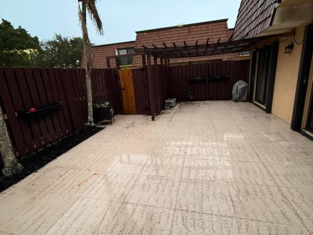 Townhouse for sale in Greenacres, Florida