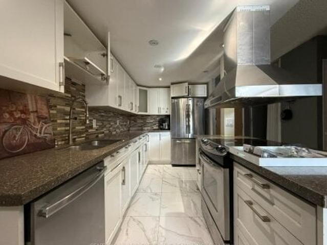 Condo for rent in Georgina, Ontario