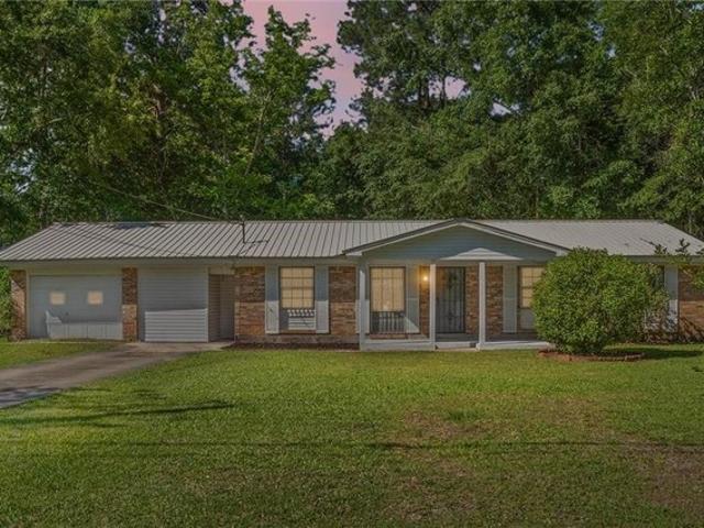 House for sale in Chunchula, Alabama