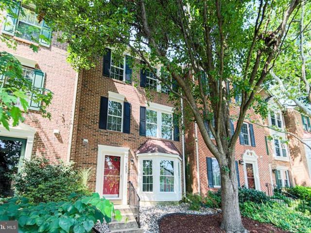 Townhouse for sale in Virginia