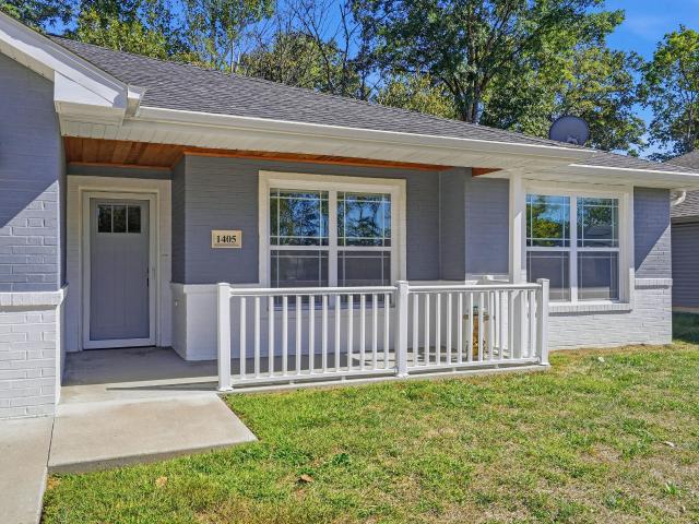 House for sale in Jefferson City, Cole County
