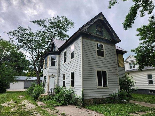 House for sale in Emmetsburg, Iowa