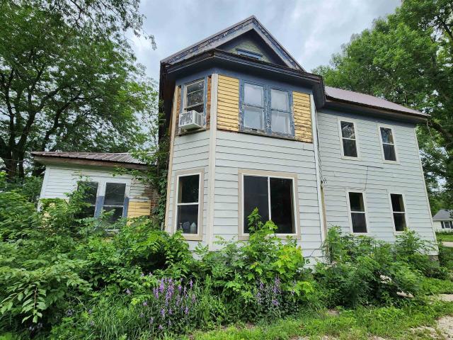 House for sale in Emmetsburg, Iowa