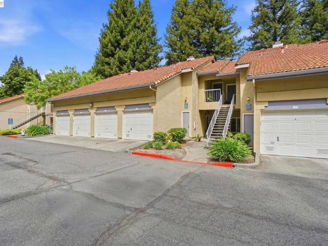 Condo for sale in Hercules, California