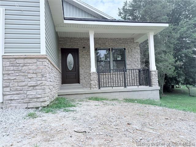 House for sale in Henryville, Indiana