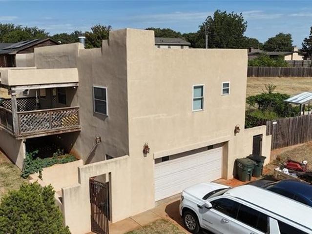 House for sale in Clinton, Oklahoma