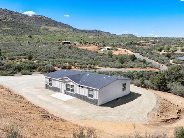 House for sale in Dewey, Arizona