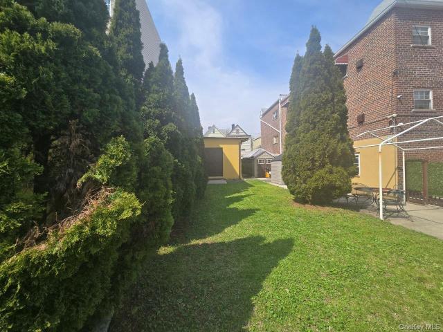 Land for sale in The Bronx, Arverne