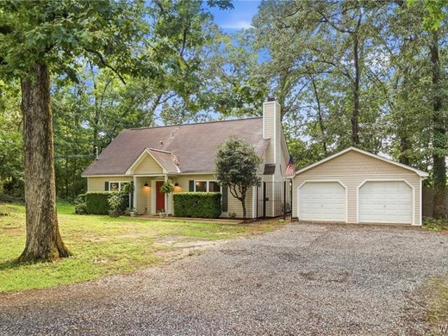 House for sale in Huntington Place, Northport